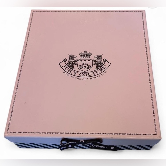 Vintage Juicy Couture 100% Wool Scarf and Hat Set in Original Box - Picture 2 of 10